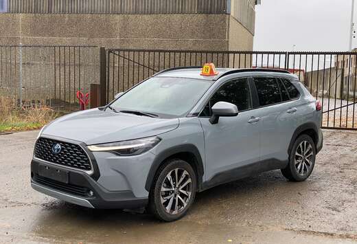 Toyota Corolla Cross Hybrid 1.8 2WD Style e-CVT