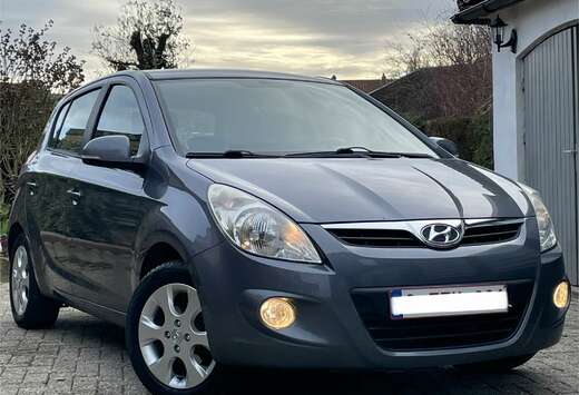 Hyundai 1.4 CRDi BlueDrive/ Euro5/ Clim/ Attache remo ...