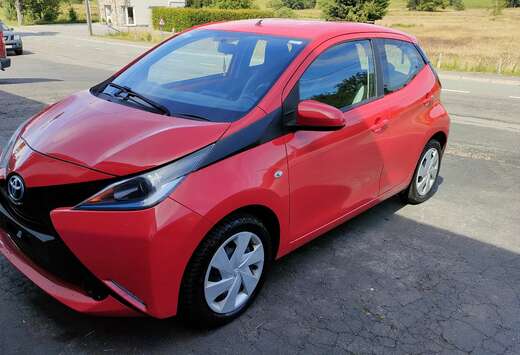 Toyota Aygo 1.0i VVT-i x-play