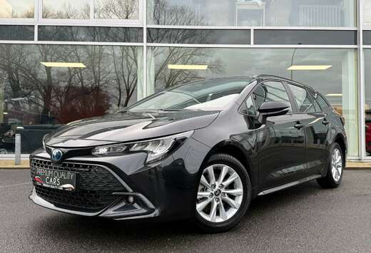 Toyota CAMERA / CARPLAY / ZETEL & STUURVERWARMING /