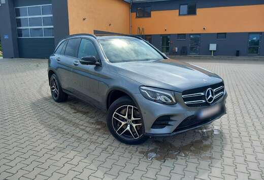 Mercedes-Benz e 4Matic 7G-TRONIC AMG Line