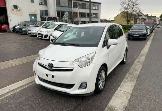 Toyota Verso S 1.4 D-4D Luna MMT