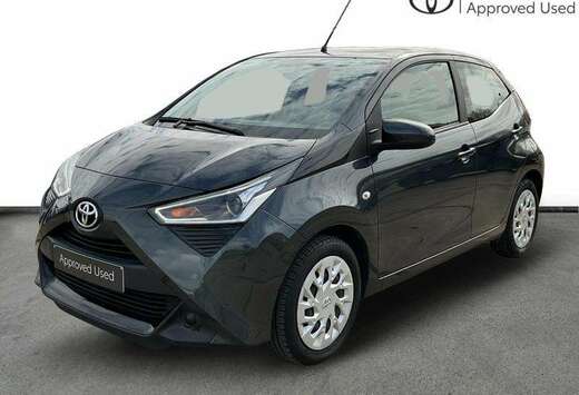 Toyota X-Play 2 Airco Camera