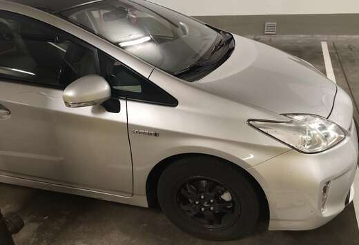Toyota (Hybrid)
