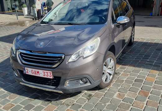 Peugeot 1.2i VTI toit panoramique en tres bon etat