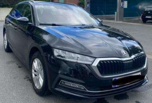 Skoda Octavia Combi 1.4 TSI iV DSG First Edition