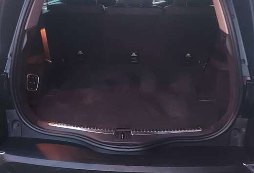 Renault Energy dCi 160 EDC Initiale Paris