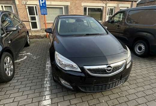 Opel 1.4 Twinport 100 ch Edition