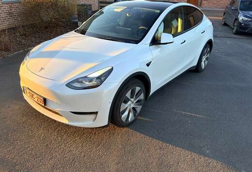 Tesla Model Y 72.5 kWh Dual Motor Performance (377 kW ...