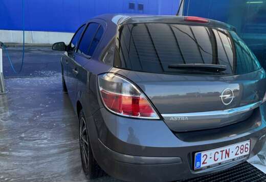 Opel 1.6i Essentia