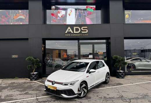Volkswagen GTI VIII Clubsport 2.0 TSI 300CV