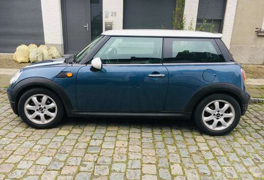 MINI 1.6i Cooper