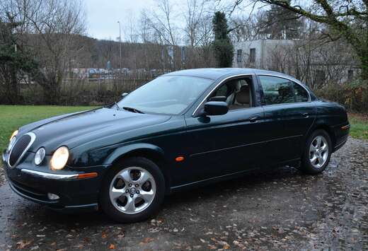 Jaguar 3.0i V6 24v Executive