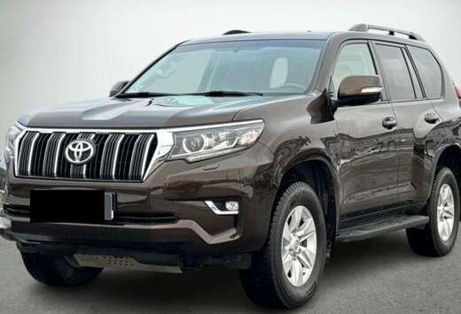 Toyota 2.8 D-4D Automatik Comfort