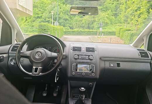 Volkswagen Touran 1.6 CR TDi Highline