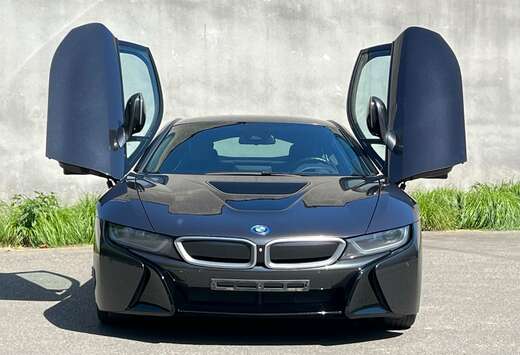 BMW i8 11.6 kWh PHEV (266 kW)