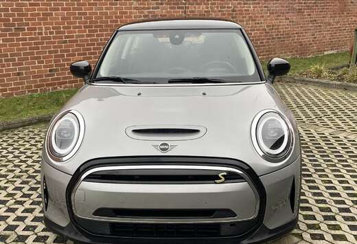 MINI e-Mini 28.9 kWh Essential Trim - Model 2024