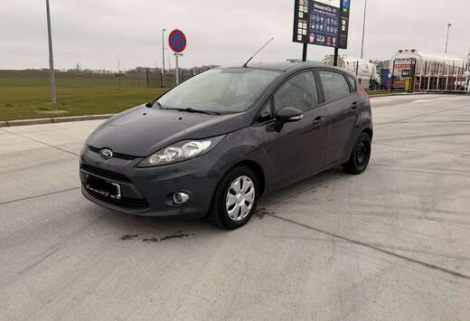 Ford 1.6 TDCi Titanium ECOnetic II