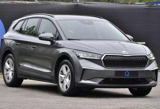 Skoda 50 LED CARPLAY SFEER LANE ASSIST 19\