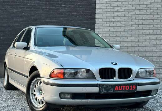 BMW 520i LPG  *** CLIM / ATTACHE REMORQUE / CUIR ***