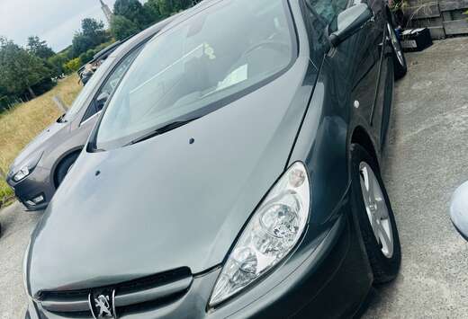 Peugeot CC 2.0i
