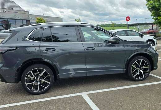 Volkswagen Tiguan 1.5 eTSI mHEV ACT R-Line Business P ...