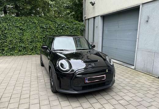 MINI Mini Cooper SE Classic Trim