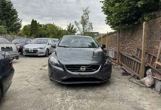 Volvo V40 1.6 D2 Kinetic R-Design Powershift