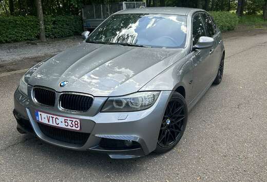 BMW 320i