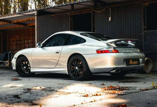 Porsche 911 CARRERA 4 / COUPE / MANUAL / SLIDING ROOF ...