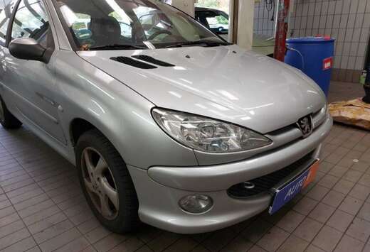 Peugeot 1.6i 16V Quiksilver