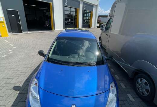 Renault 2.0 16V 200 RS Cup light