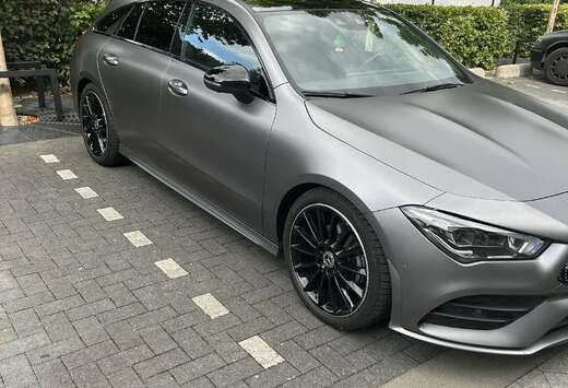 Mercedes-Benz Shooting Brake 7G-DCT AMG Line