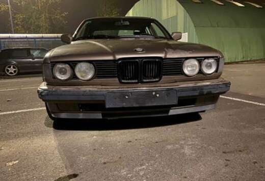 BMW 730i