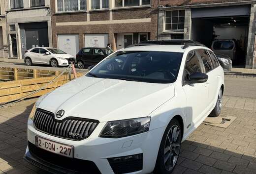 Skoda Combi 2.0 TSI RS 230