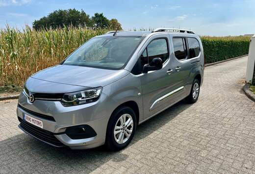 Toyota City 7 Zitplaatsen 2022 Benzine Automaat!!