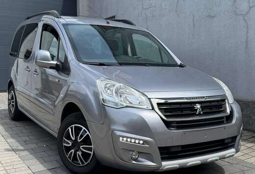Peugeot 1.2 PureTech Style S AIRCO 5 PLTS AIRCO