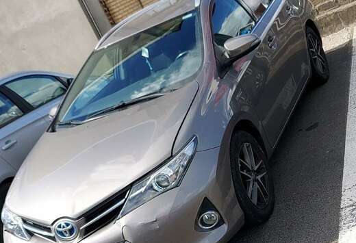 Toyota 1.8i HSD Active E-CVT