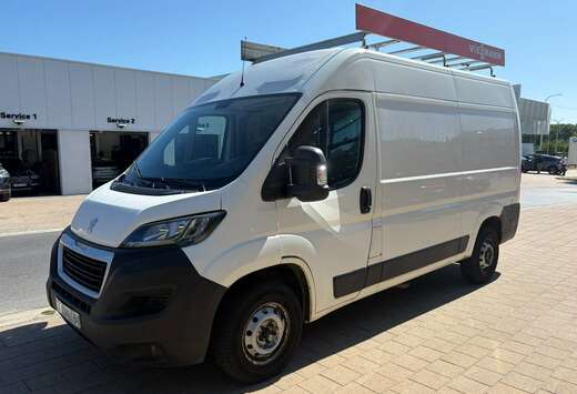 Peugeot Boxer 2.0 BlueHDi L2H2 Premium S/S