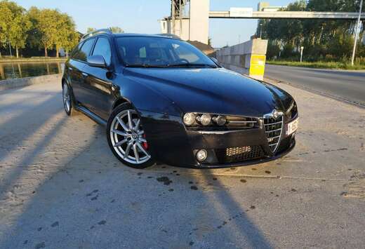 Alfa Romeo Sportwagon 1.9 JTDM 16V DPF ti