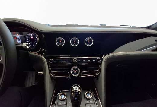 Bentley New Flying Spur V8 PHEV Speed