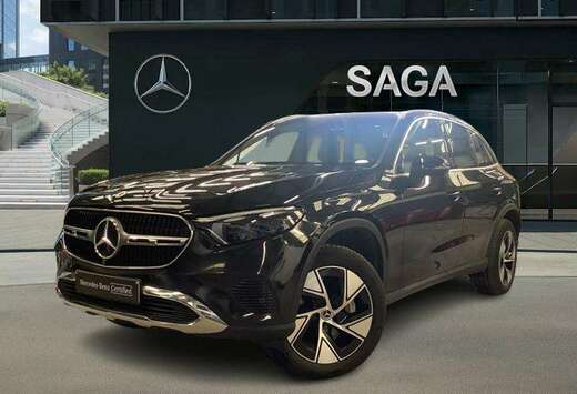 Mercedes-Benz e 4MATIC Luxury