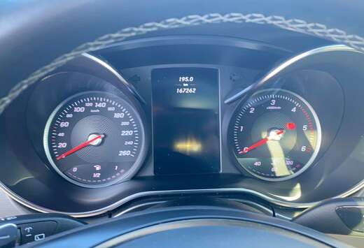 Mercedes-Benz d lang 7G-TRONIC Exclusive Edition