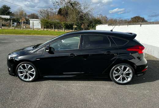 Ford Focus 1.0 EcoBoost ST Line