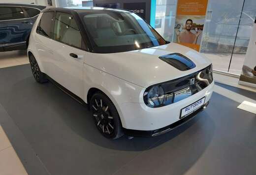 Honda ADVANCE 17\