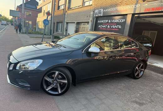 Volvo 1.6 D2 R-Design Xenon Navig*1er Main Carnet vol ...