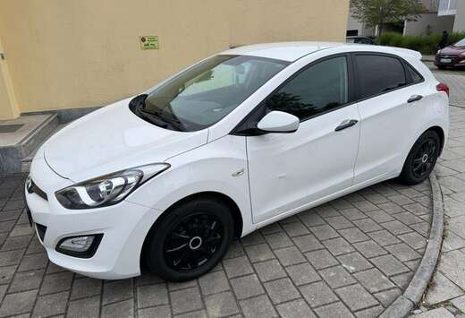Hyundai i30 1.4i Move