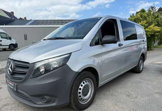 Mercedes-Benz DOUBLE CABINES 6 PLACES