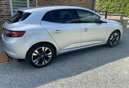 Renault 1.5 Blue dCi Intens EDC