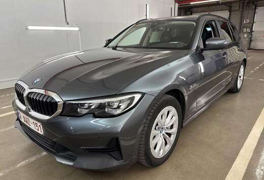 BMW 330e Touring Aut. Sport Line PANO DAK TREKHAAK